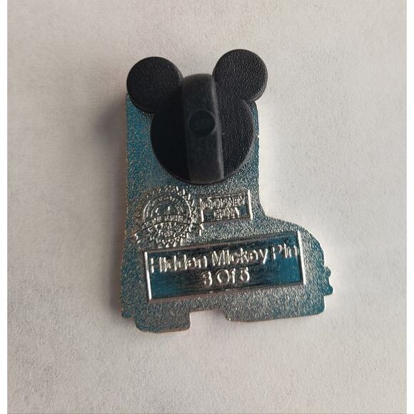 Disney WDW Hidden Mickey Series Retro Icons Horizons Boot Trading Pin - Picture 2 of 3